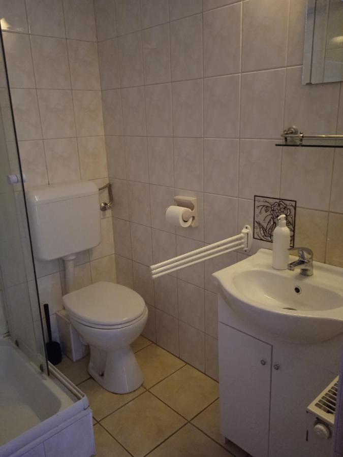 Agria Wellness Guesthouse Eger Extérieur photo