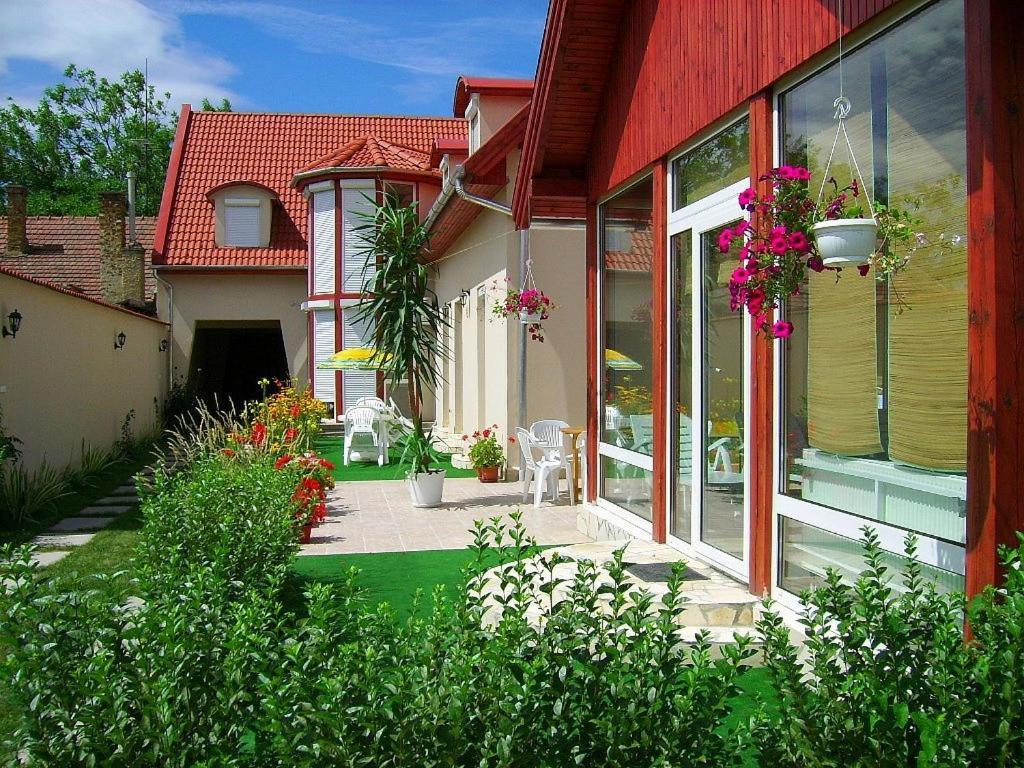 Agria Wellness Guesthouse Eger Extérieur photo