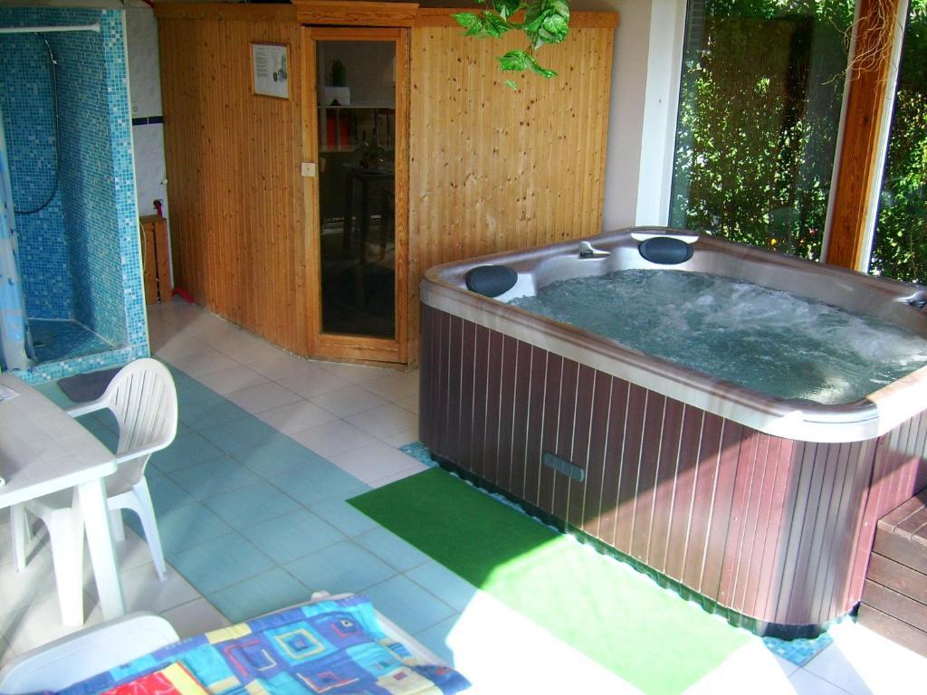 Agria Wellness Guesthouse Eger Extérieur photo